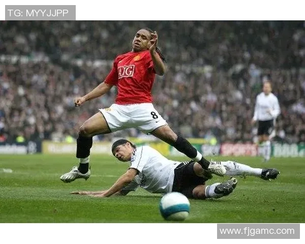 足球球星精彩滑铲动作卡通版呈现展示个性与技巧的瞬间